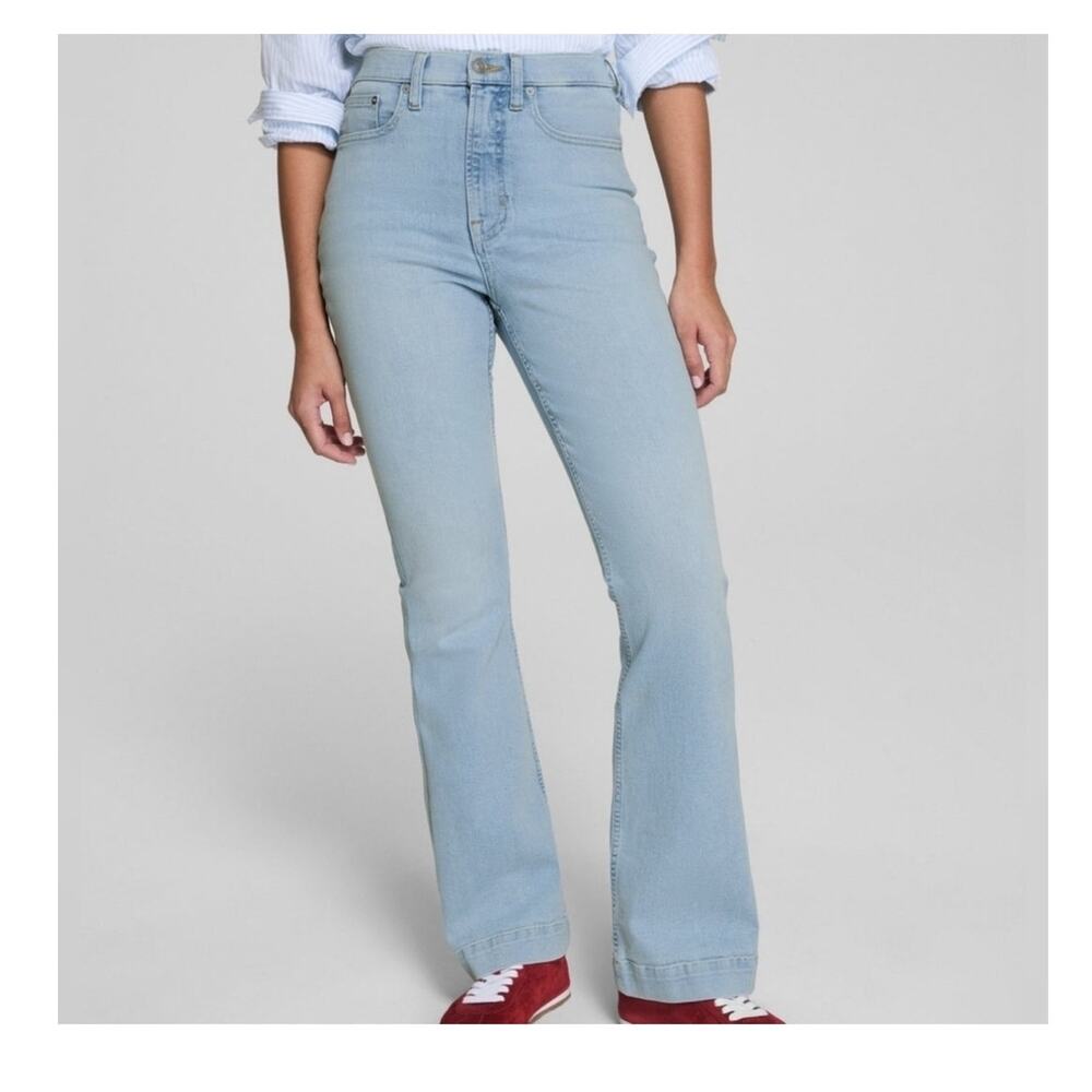 NEW Spanx Lycre Fitsense Flare Jean 14 Light Wash Turner Spring Summer Casual